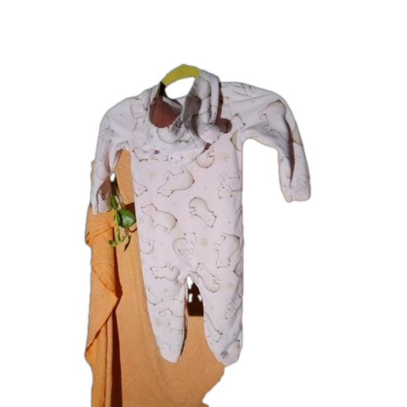 Child Of Mine By Carter's Light Pink Onsie With Bears And Middle Zipper Size 24M - Picture 6 of 9